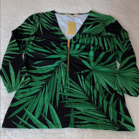 MICHAEL Michael Kors Tops - NWT Tropical Leaf Print “Palmeto Green” Michael KORS Top with Gold Zipper Sz S